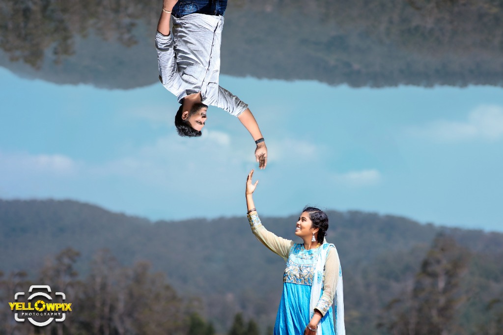 Yellowpix Photography Reflection Couple